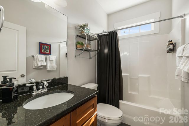 17 Byrdcliffe Lane, Asheville, NC 28805