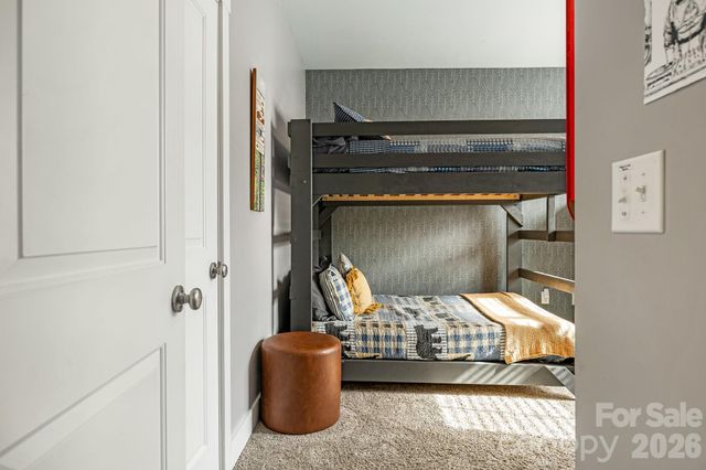 17 Byrdcliffe Lane, Asheville, NC 28805