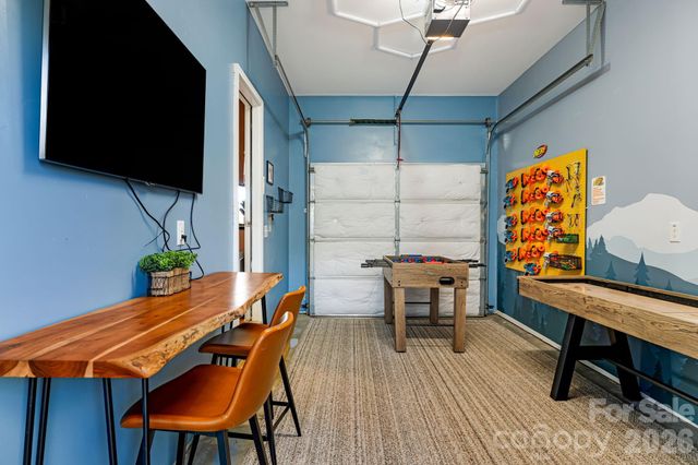 17 Byrdcliffe Lane, Asheville, NC 28805