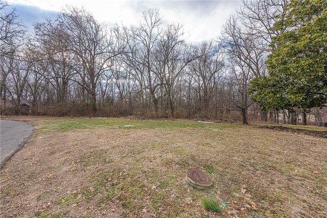 5058 Tall Pine Circle, Springdale, AR 72762