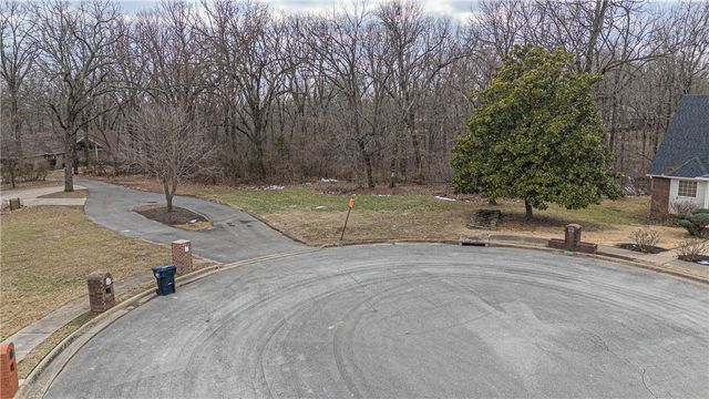 5058 Tall Pine Circle, Springdale, AR 72762