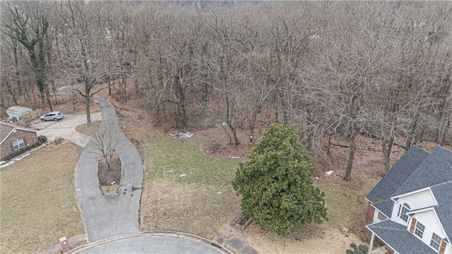 5058 Tall Pine Circle, Springdale, AR 72762