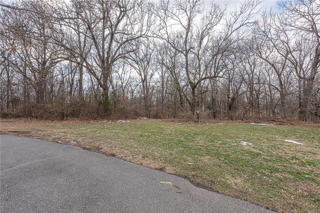 5058 Tall Pine Circle, Springdale, AR 72762