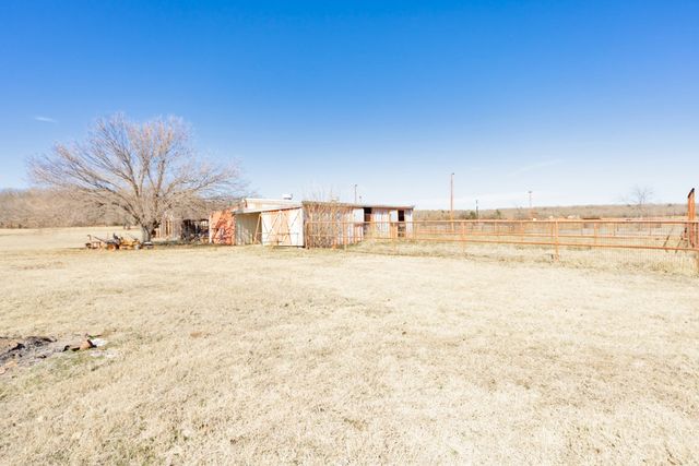 474 Hanging Tree Road, Bowie, TX 76230