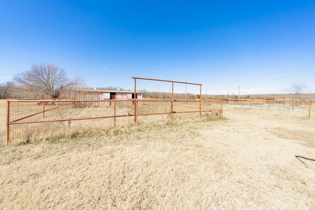 474 Hanging Tree Road, Bowie, TX 76230