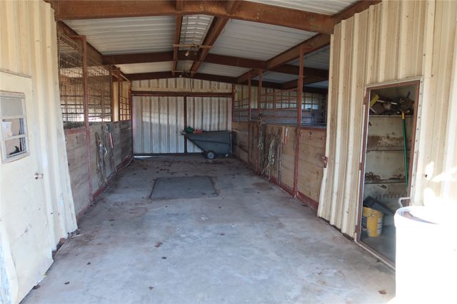 474 Hanging Tree Road, Bowie, TX 76230