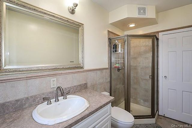 6364 78th Street, Middle Village, NY 11379