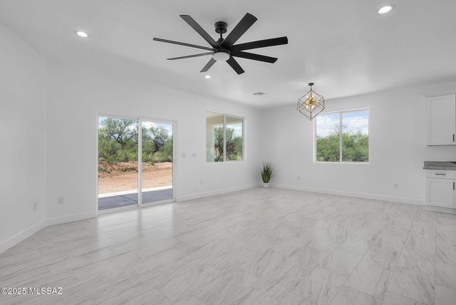 278 Calle Cappela, Rio Rico, AZ 85648