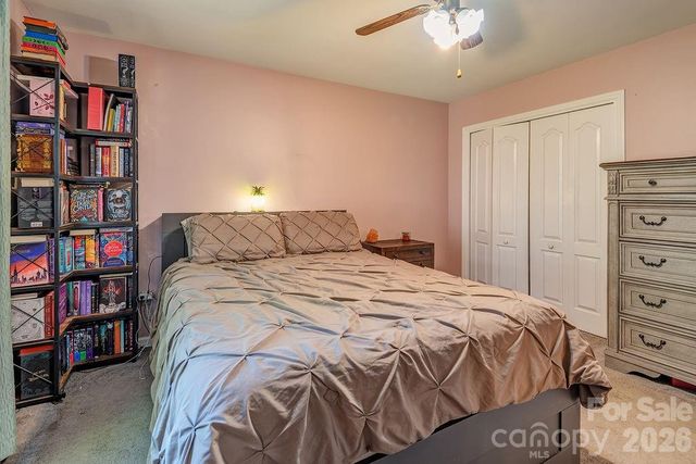 120 Eastwood Avenue, Swannanoa, NC 28778