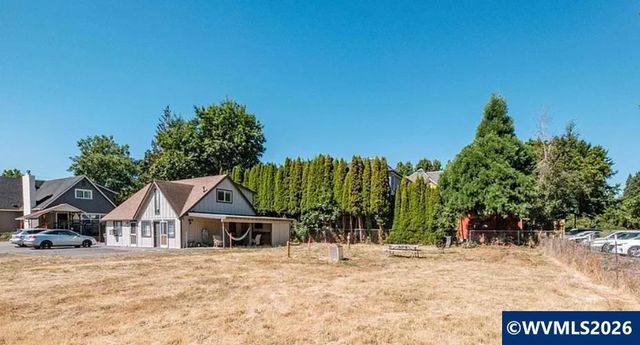 3027 NE D St, Salem, OR 97301