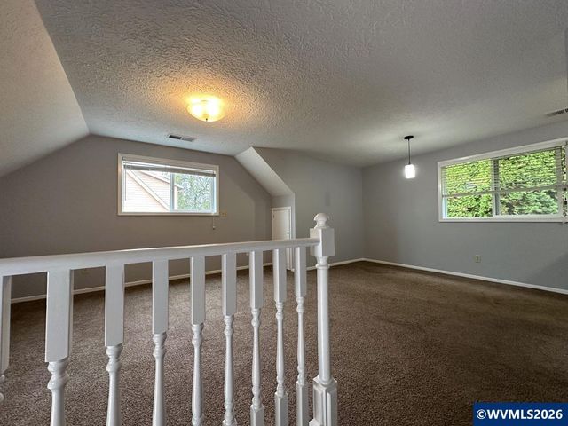 3027 NE D St, Salem, OR 97301