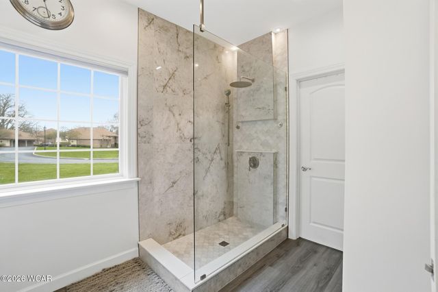 2633 Adgate Road, Lima, OH 45805