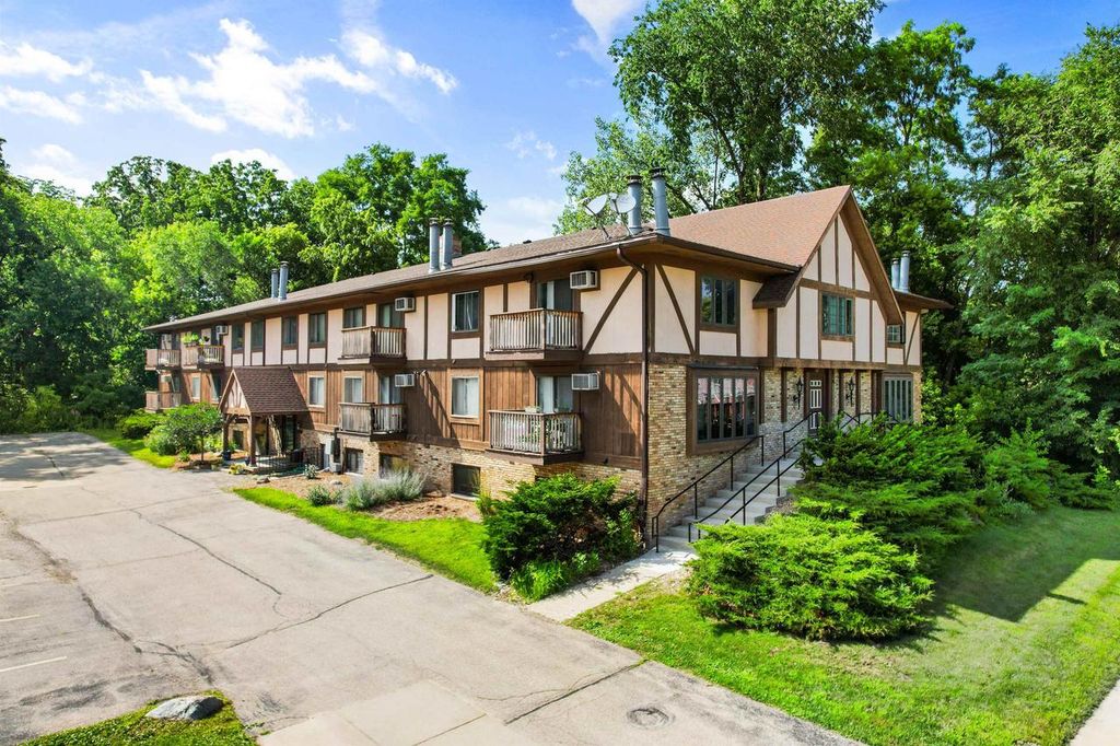 2564 Branch Street #12, Middleton, WI 53562