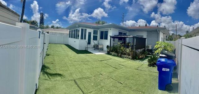 15925 NE 18th Ave, North Miami Beach, FL 33162
