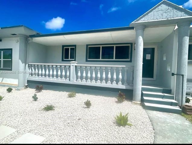 15925 NE 18th Ave, North Miami Beach, FL 33162