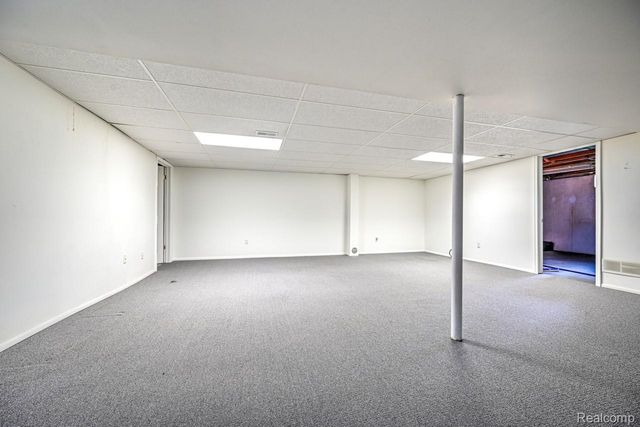 1569 Oak Grove Drive, Walled Lake, MI 48390