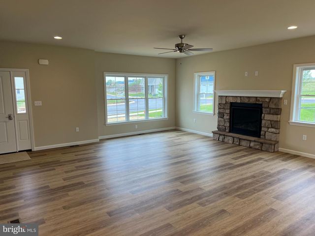 123 N. WEST VIEW DR, Elizabethtown, PA 17022