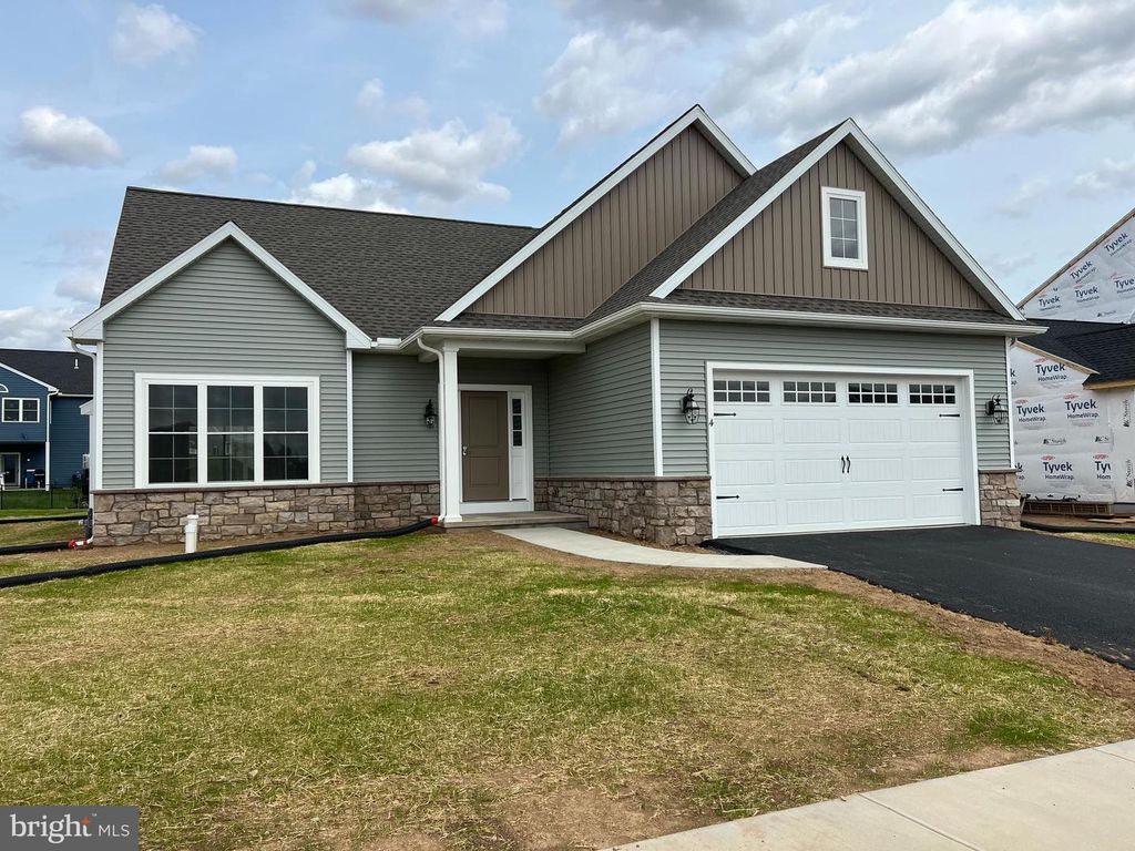 123 N. WEST VIEW DR, Elizabethtown, PA 17022