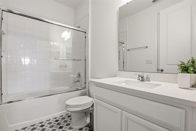 16000 VOLTERRA POINT, Bella Collina, FL 34756