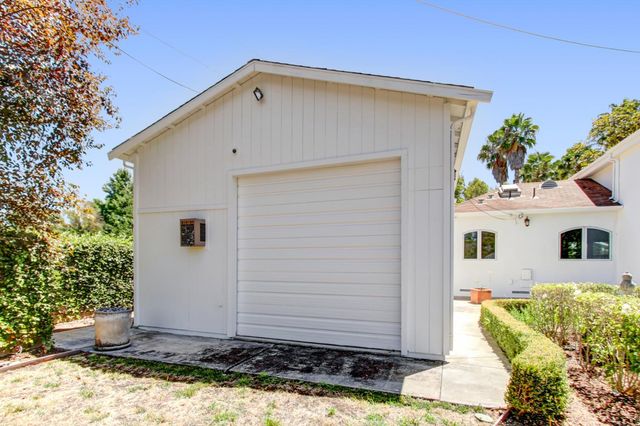 3303 pope ave, Sacramento, CA 95821