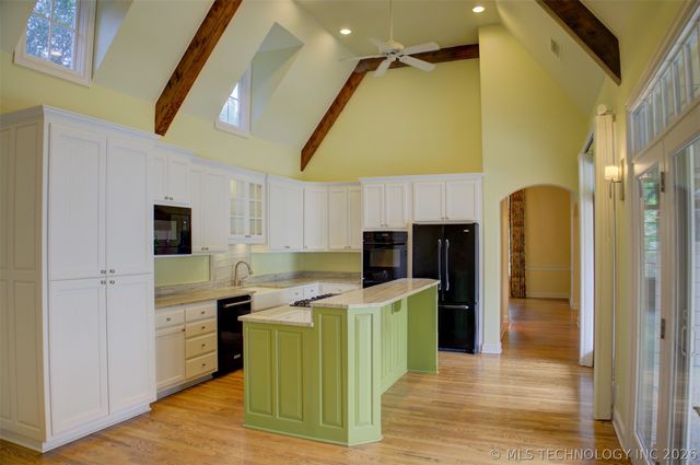 1439 S Owasso Avenue, Tulsa, OK 74120