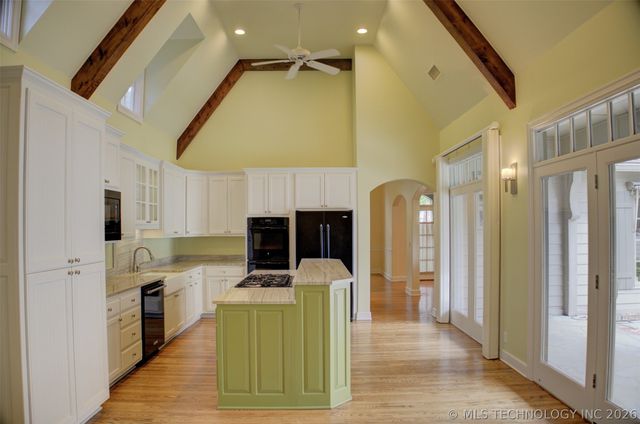 1439 S Owasso Avenue, Tulsa, OK 74120