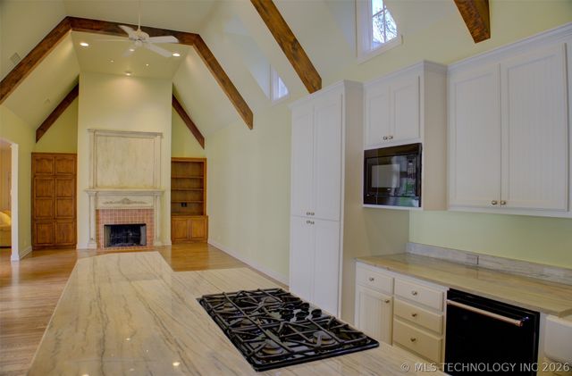 1439 S Owasso Avenue, Tulsa, OK 74120