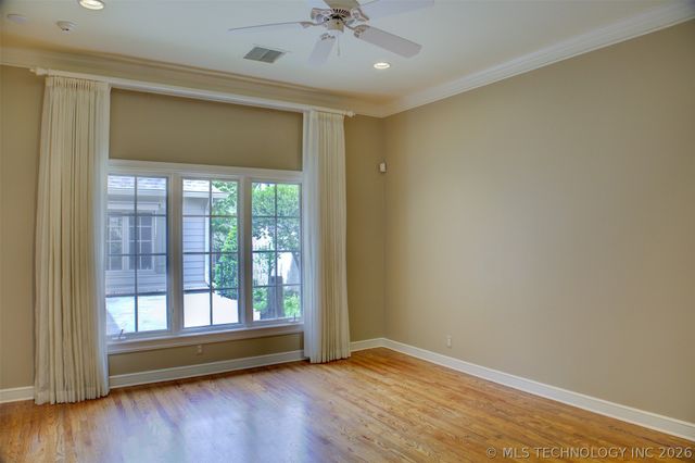 1439 S Owasso Avenue, Tulsa, OK 74120