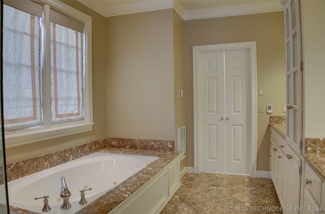 1439 S Owasso Avenue, Tulsa, OK 74120