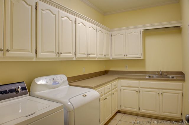 1439 S Owasso Avenue, Tulsa, OK 74120