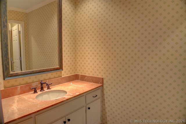 1439 S Owasso Avenue, Tulsa, OK 74120