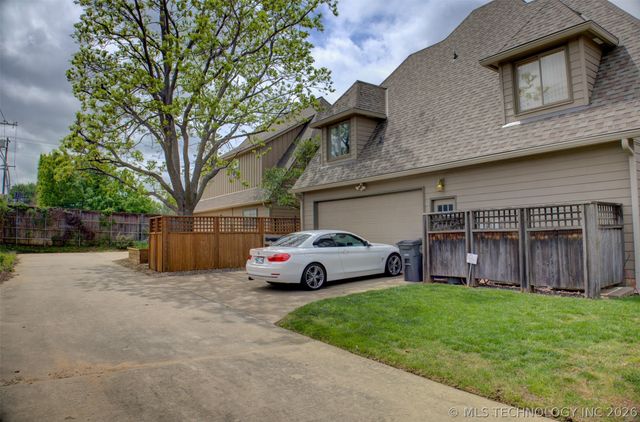 1439 S Owasso Avenue, Tulsa, OK 74120