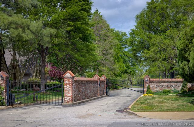 1439 S Owasso Avenue, Tulsa, OK 74120