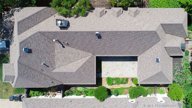 1439 S Owasso Avenue, Tulsa, OK 74120