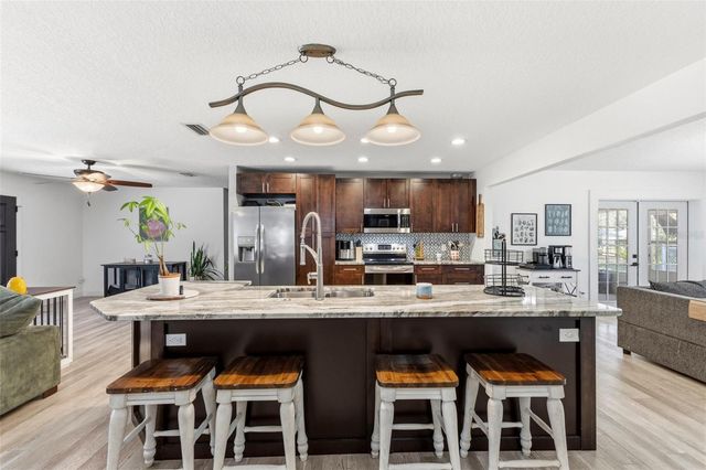 5502 BRUTON ROAD, Plant City, FL 33565