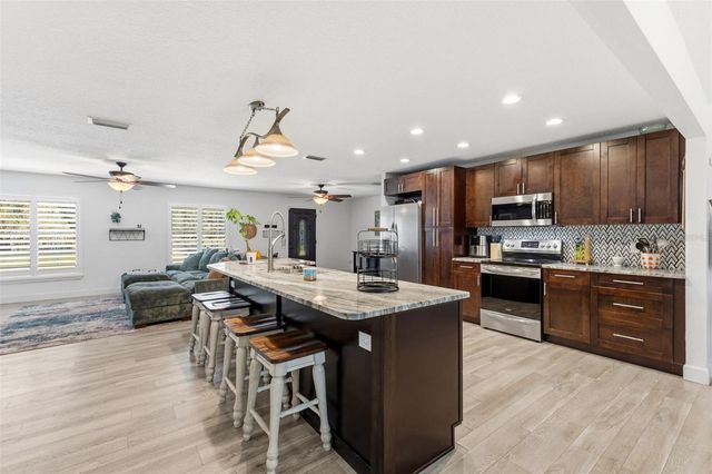 5502 BRUTON ROAD, Plant City, FL 33565