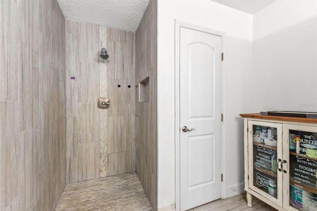 5502 BRUTON ROAD, Plant City, FL 33565