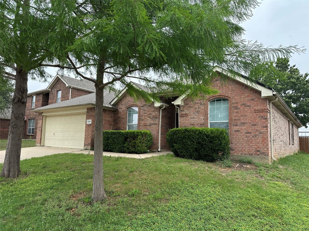 424 Shady Shore Lane, Crowley, TX 76036