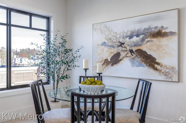 120 E Liberty Street 203, Milford, MI 48381