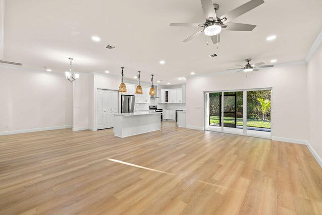 4805 66th Lane, Vero Beach, FL 32967