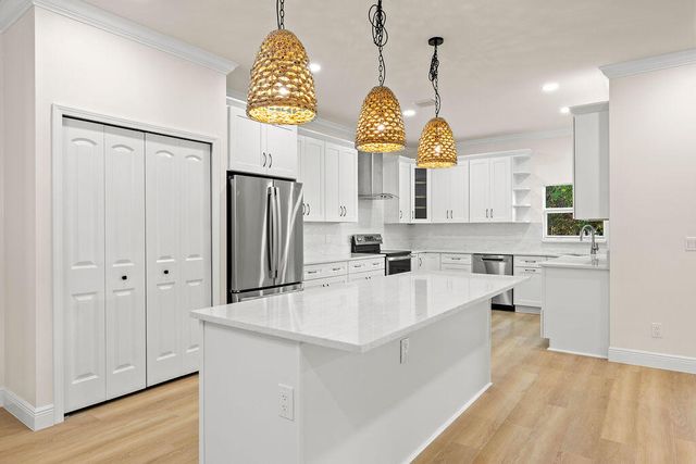 4805 66th Lane, Vero Beach, FL 32967