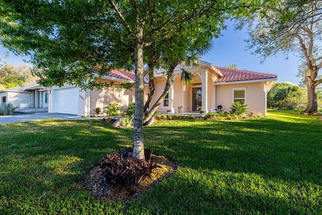 4805 66th Lane, Vero Beach, FL 32967