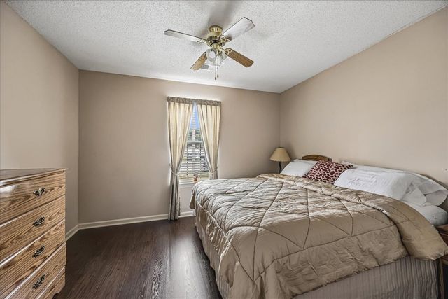 6812 MEADOW CHASE LN, Memphis, TN 38115