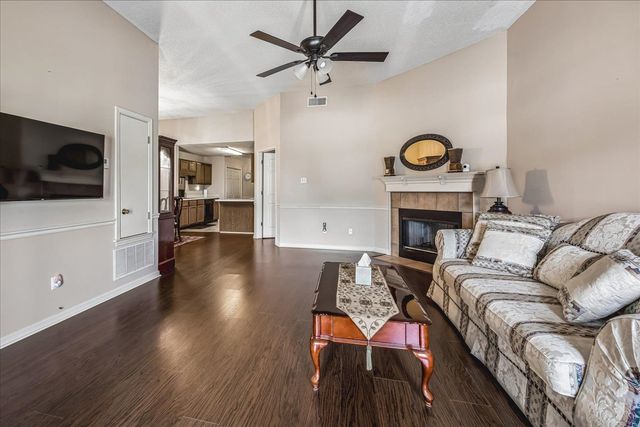 6812 MEADOW CHASE LN, Memphis, TN 38115