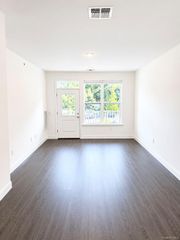 1046 New York Avenue 15, Huntington Station, NY 11746