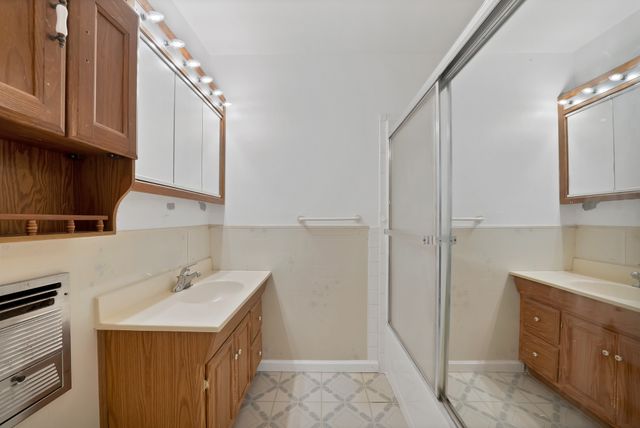 825 E Prairie View Road, Crowley, TX 76036
