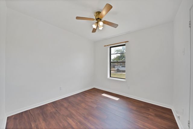 825 E Prairie View Road, Crowley, TX 76036
