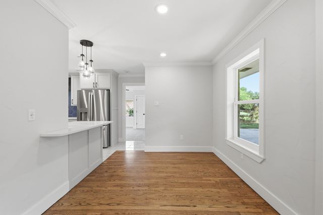 385 Crockett, Lewisville, TX 75057