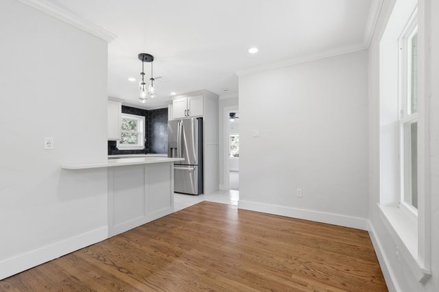 385 Crockett, Lewisville, TX 75057