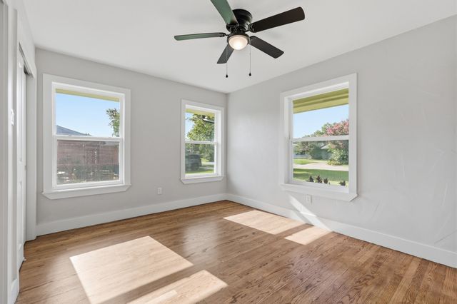 385 Crockett, Lewisville, TX 75057
